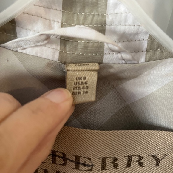 BURBERRY TRENCH PACKABLE COAT SIZE 6 WOMEN- check pattern grey white tan - Picture 4 of 15